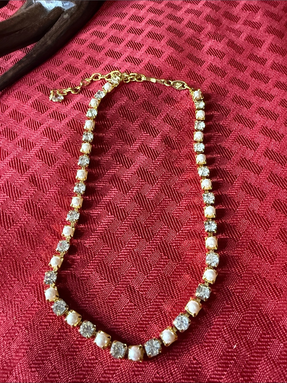 Vintage Crown Trifari Faux Pearl Rhinestone Collar Necklace Gold